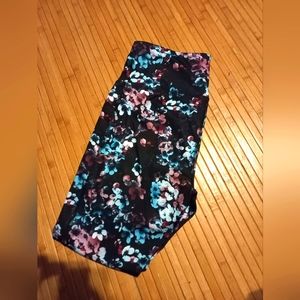 NWOT No Boundaries Leggings